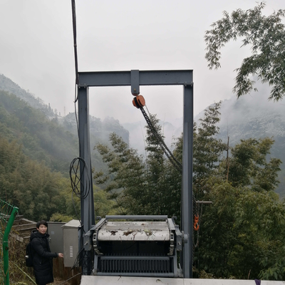 0.41-1.7KW Trash Rack Cleaning Machine For ETP Waste Water Filter